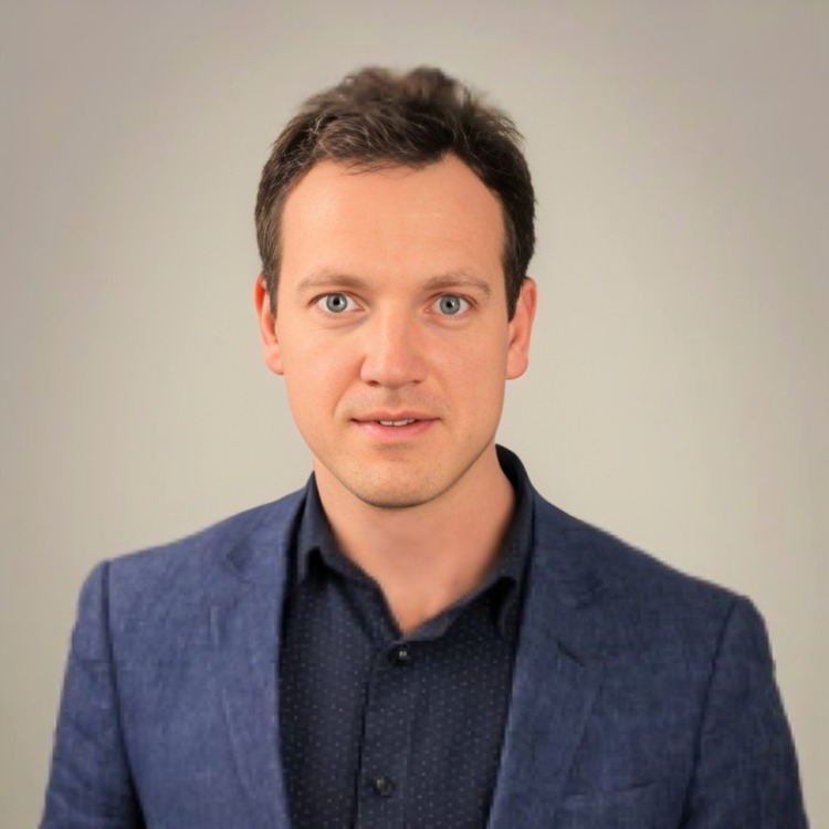 Dr. Tibor Schuster profile pic colour