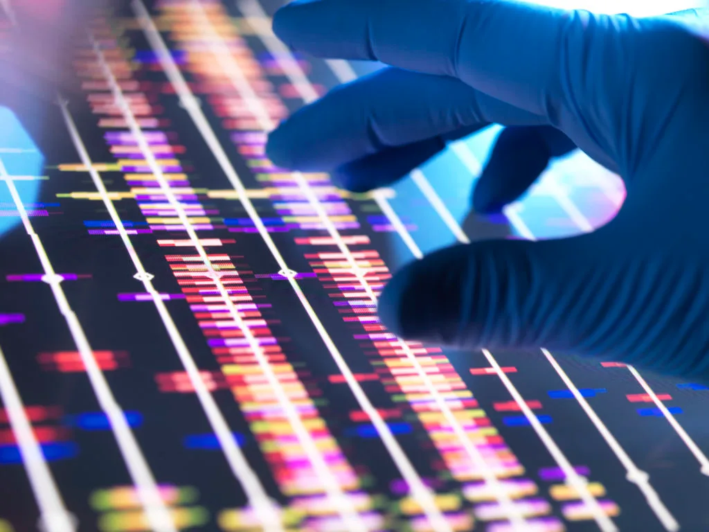 scientist hand dna analysis